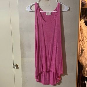 Woman’s tank high/low